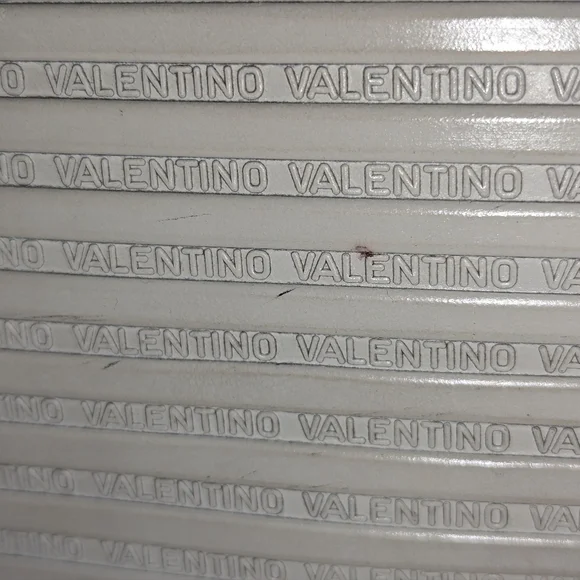 Mario Valentino Clutch Bag V Mark Leather White GUC - Picture 4 of 14